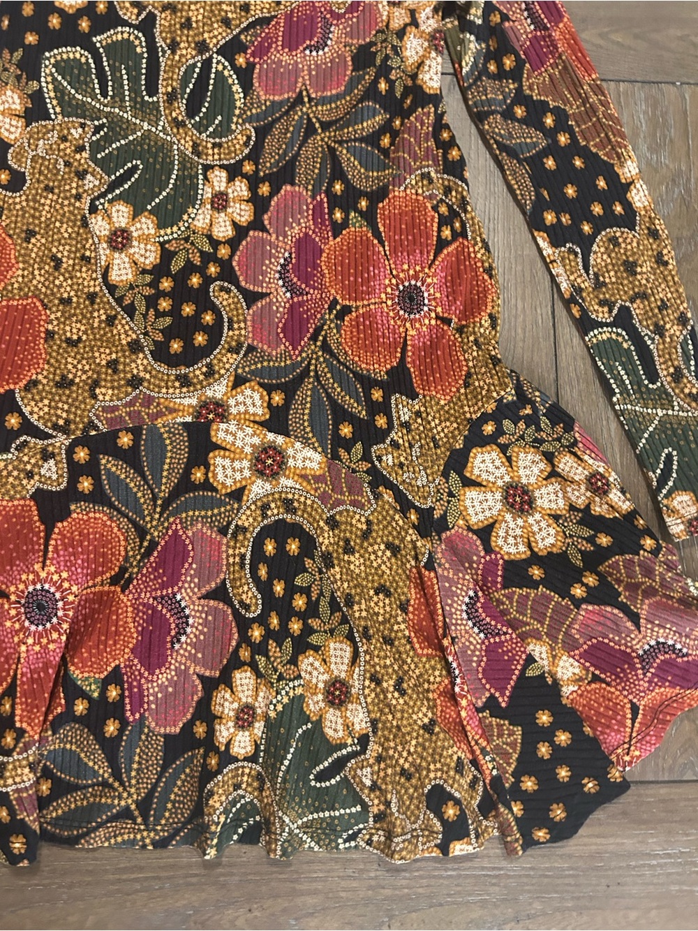 FARM Rio Black Floral Long Sleeve Dress with Warm Blooms - Picture 5 of 12